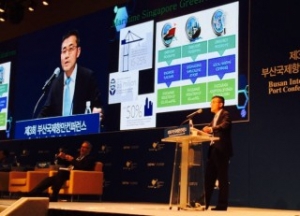 Singapore Calls on More Ports to Ready for LNG Bunkering