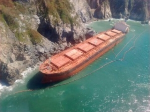 VIDEO: Oil Transfer from Stranded Bulker off Mexico Set to Start