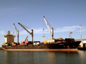 Hong Kong-Flagged Ship Causes Whangarei Harbour Spill
