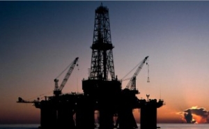 Time to Invest in Shaky Oil Companies?