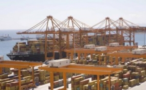 Final Bids for Piraeus Port Privatization Submitted