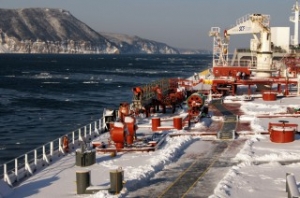 Sovcomflot Nets USD 340m to Finance Arctic Shuttle Tankers