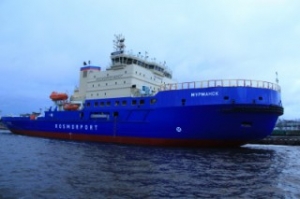 Vyborg Delivers Murmansk Icebreaker