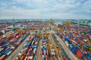 Port of Singapore Offers Additional Savings to Container Carriers