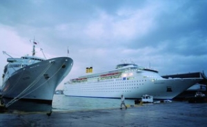 Strike in Greece Extended for Two More Days