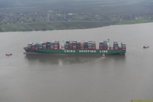 CSCL Indian Ocean Finally Freed, Bound for Hamburg