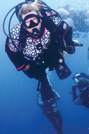 MTR100 13 Diving Unlimited International, Inc.