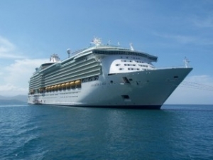 Man Falls off Royal Caribbeans Ship, Search Continues