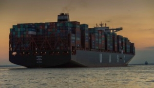 Port of London Handles Ever Bigger Vessels