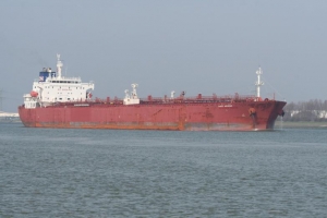 Navios Acquisition Extends Charter Contracts for Six LR1 Product Tankers