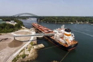 VIDEO: How a Self-Unloading Ship Works?