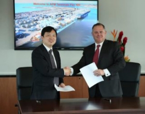 APM Terminals Los Angeles Making Room for Mega Ships