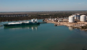 Elengys Terminals in Deadlock as Vessels Queue Outside French Ports