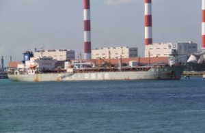 China Detains Tanker within Oil Smuggling Probe