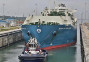 First LNG Carrier Transits New Panama Canal