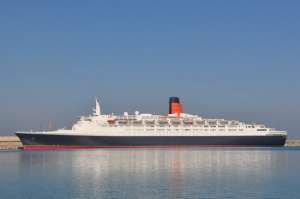 COSCO Signs Queen Elizabeth 2 Refurbishment Contract