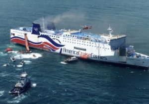 Update: Fire aboard Caribbean Fantasy Still Active