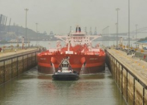 Panama Canal Handles First Suezmax Oil Tanker