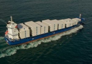 Bureau Veritas to Class First Boxship LNG-Fuel Conversion