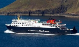 CalMac Ferry Hits Quay in Lochmaddy, Grounds Briefly