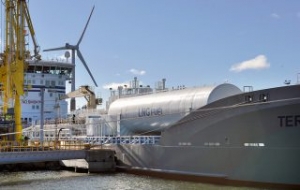 Ternsund Kicks Off Terminal-to-Ship LNG Bunkering Era in Finland