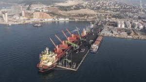 Update: Vessel Traffic Partially Resumes at Izmit Bay