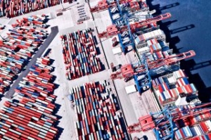 HHLA Handles More Boxes in 2016