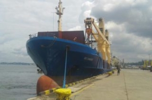 SAMSA: Stricken BBC Shanghai Towed to Dock