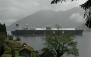 Golar LNG Partners Clinches Charter Deal for Golar Grand