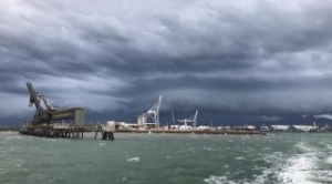 Cyclone Debbie Closes North Queenslands Ports