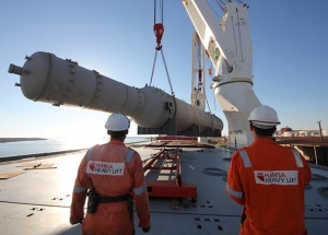Hansa Heavy Lift Successfully Navigates the Northern Sea Route