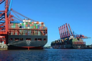 Sharp Decline in Idling Boxships