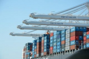 Port of Oakland Starts Raising Its Cranes