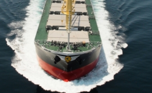 Jinhui Cuts Loss as Dry Bulk Freight Rates Rise