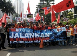 Dockers in Indonesia on Strike
