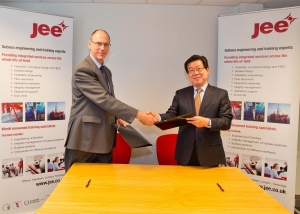 Jee, KOSHIPA Enter Training Collaboration