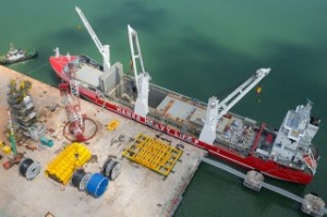 Hansa Heavy Lift Ships 13 Modules to Australia