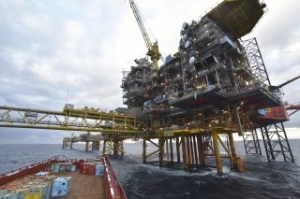 Maersk Offloads Oil Business amid Focus Switch to Transport and Logistics