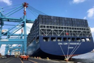 VIDEO: CMA CGM Boxship Blazes Trail for Sea Giants at NYNJ Port