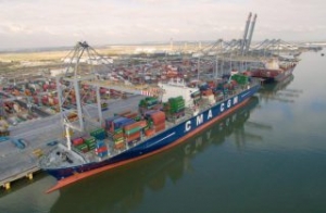 DP World London Gateway Cuts Carbon Emissions by 28% in 2016