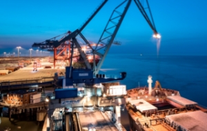 Storm Xavier Wreaks Havoc at Ports in North Germany