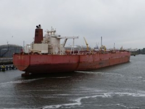 Navios Midstreams Profit Sinks amid Challenging Market