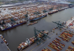 Port of Antwerps Volumes Up in First Three Quarters