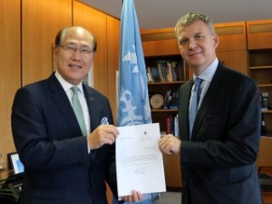 Iceland Accedes to Air Pollution Treaty
