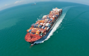 Hapag-Lloyd and Kuehne + Nagel Sign Pact on CO2 Reduction