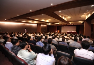 Human Error Cause of Singapore Collisions