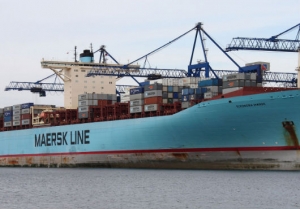 Port of Valencia Welcomes Biggest Containership Ever
