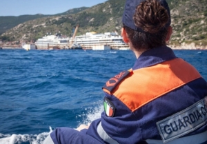 Oil Spill Scare at Concordia Wreck