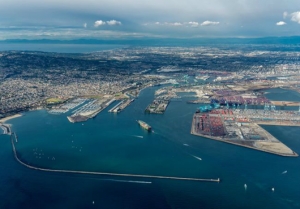 US Imports Surge against Backdrop of Contract Negotiations