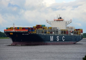 Costamare Partners Eyes Four Containerships